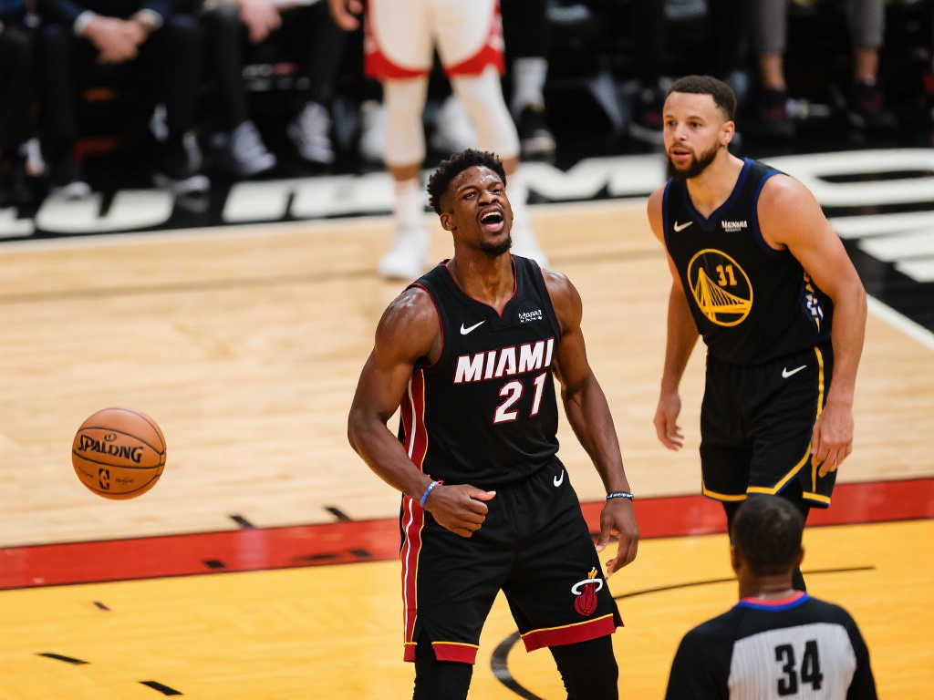 援的中场和 援的中场和